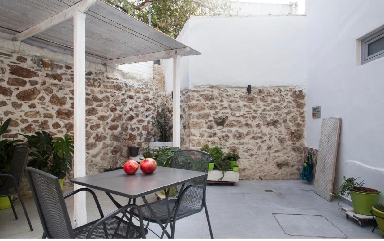 A Litte Taste Of Home Guest House Aten Exteriör bild