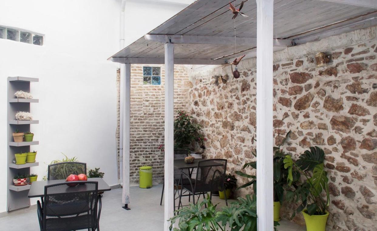 A Litte Taste Of Home Guest House Aten Exteriör bild